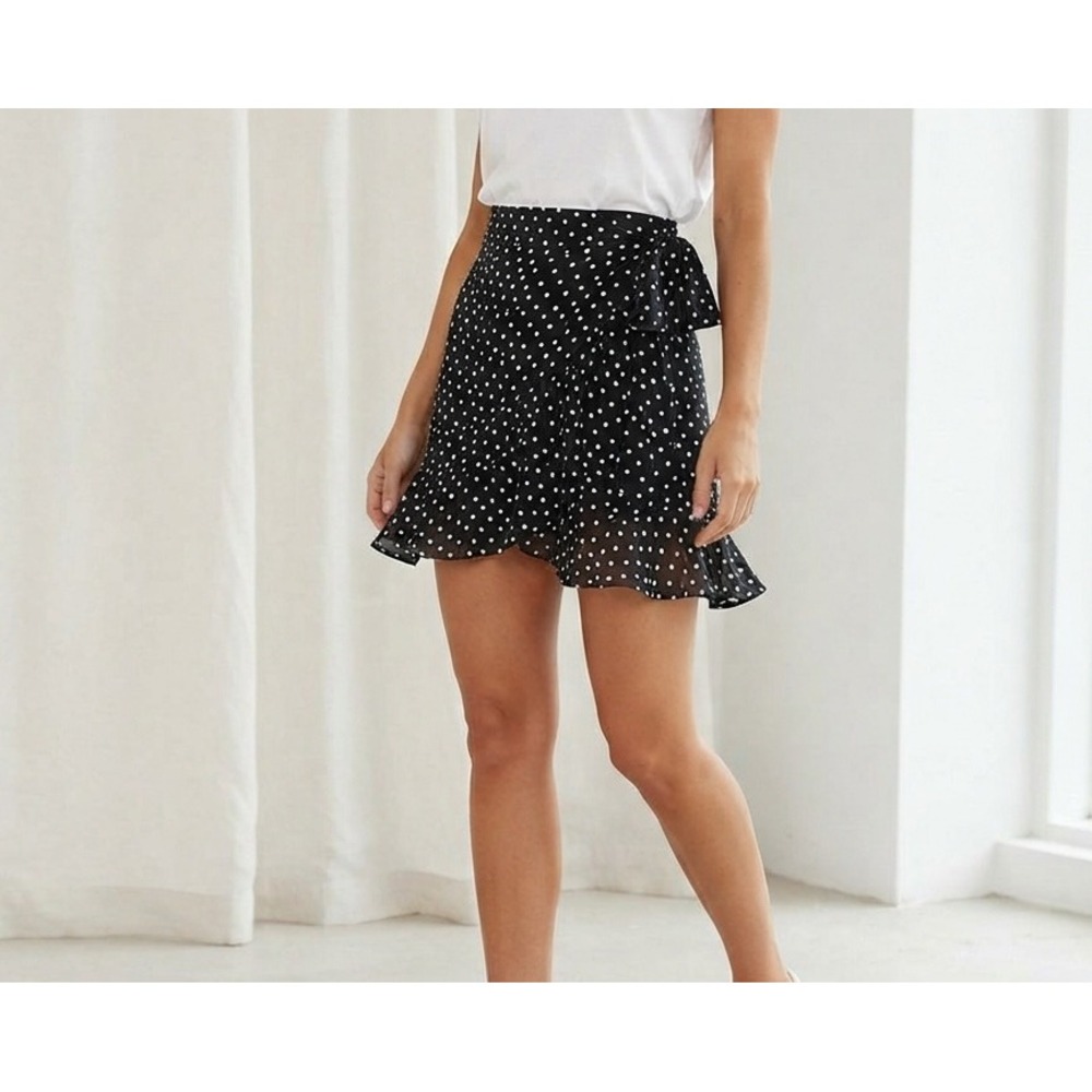 Princess Polly Black White Polka Dot Ruffle Wrap Mini Skirt Size 6 US